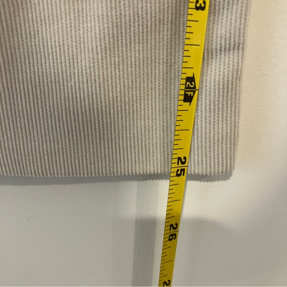 Velvet by Graham & Spencer Vera Corduroy Pants Size 4 - Picture 5 of 7